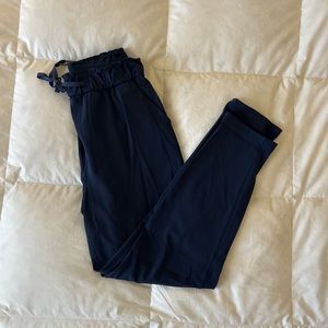 Lululemon Stretch High Rise Pants 7/8 Length in navy blue, size 4